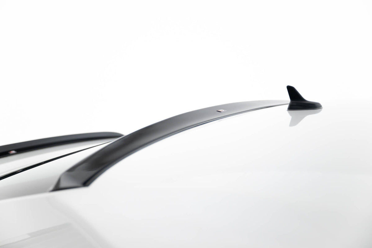Extension Of The Rear Window för Skoda Superb Liftback Mk3 / Mk3 Facelift