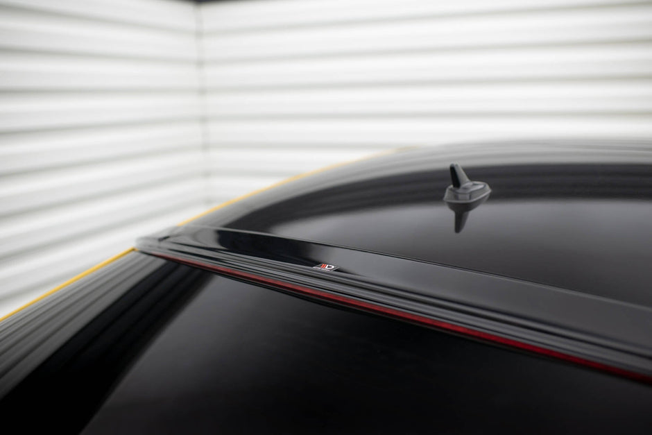 The Extension Of The Rear Window för Volkswagen Arteon R-Line Sedan Mk1