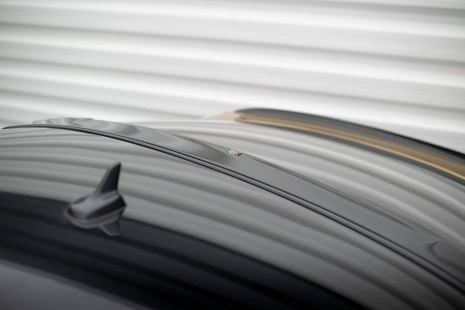 The Extension Of The Rear Window för Volkswagen Arteon R-Line Sedan Mk1