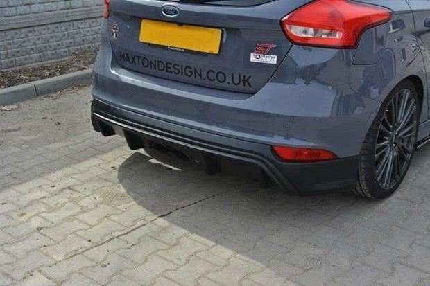 REAR VALANCE för FOCUS ST MK3 (FACELIFT) RS-LOOK