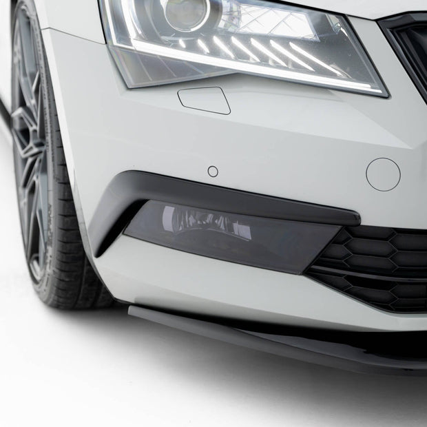 Frames For Lights för Skoda Superb Liftback / Combi Mk3