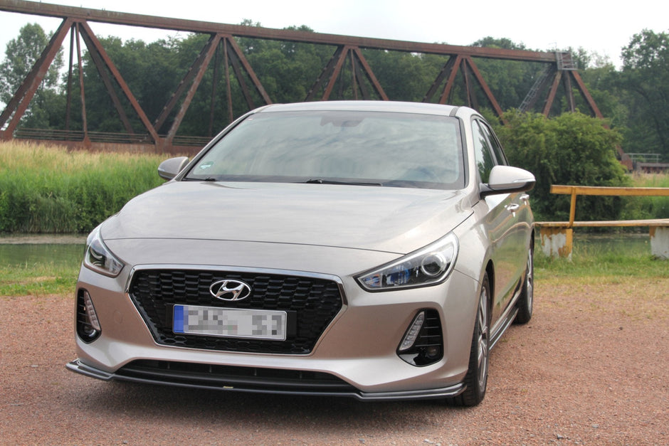 Frontläpp V.1 för Hyundai I30 Mk3 Hatchback