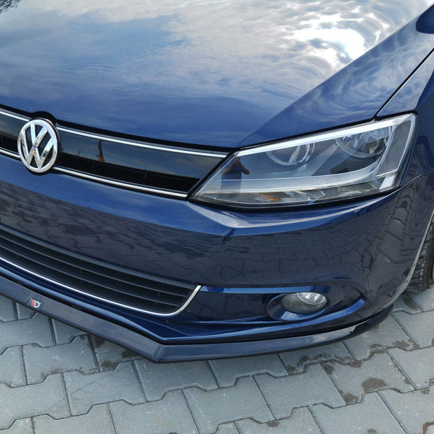 Frontläpp V.2 för Volkswagen Jetta Mk6 Sedan