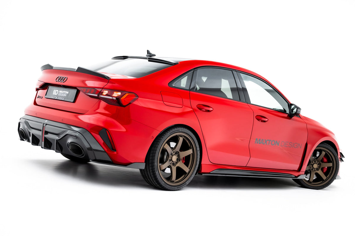 Set Of Prepreg Carbon Fiber Sidokjolar för Audi RS3 Sedan 8Y Facelift