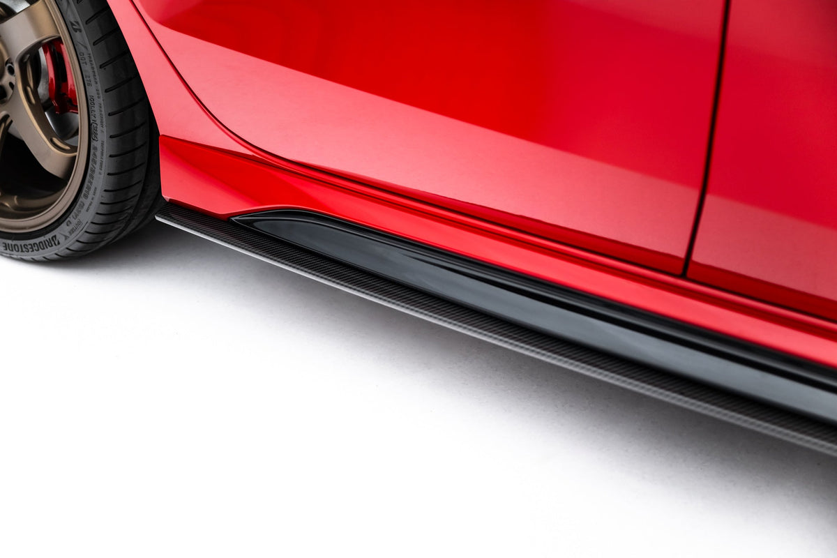 Set Of Prepreg Carbon Fiber Sidokjolar för Audi RS3 Sedan 8Y Facelift