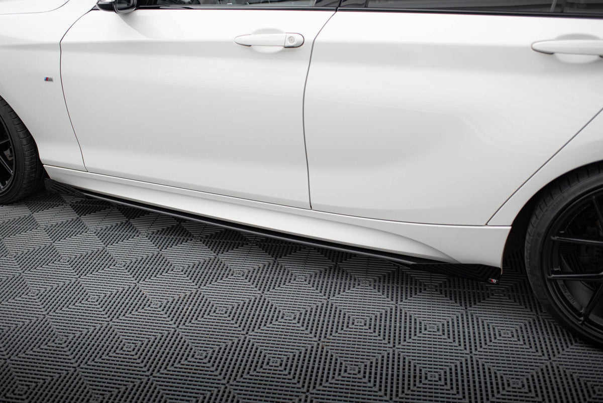 Side Flaps för BMW 1 F20 M135i / M140i / M-Pack