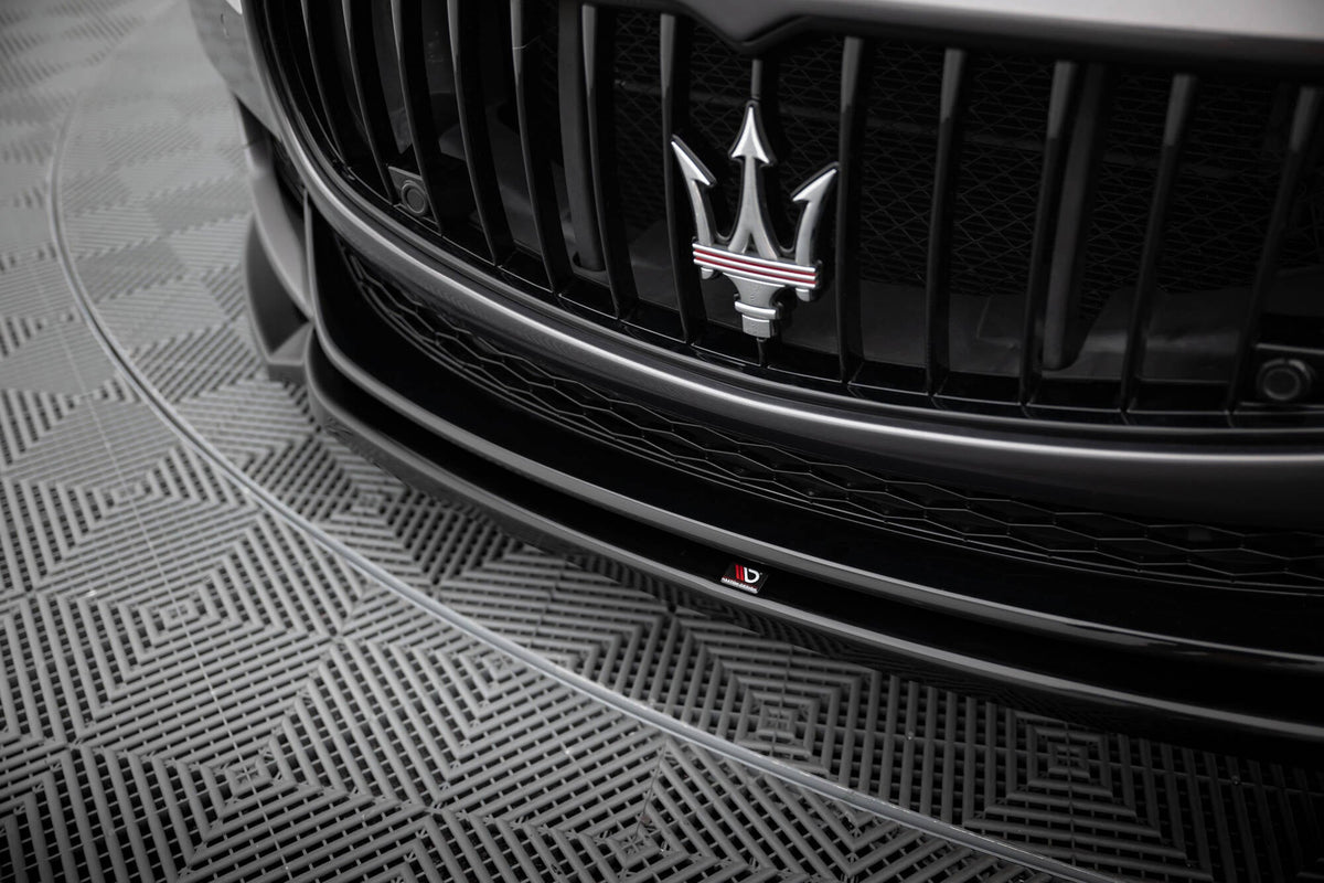 Frontläpp för Maserati Quattroporte Mk6