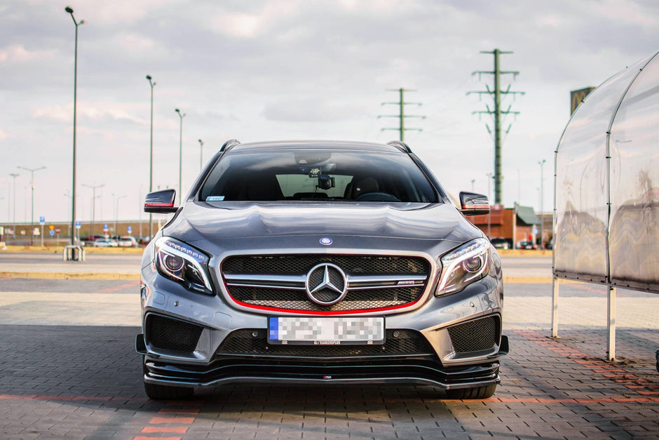 Frontläpp för Mercedes-Benz GLA 45 AMG
