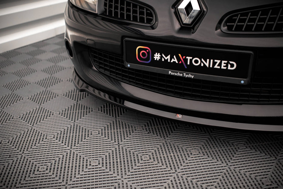 Frontläpp för Renault Clio Mk3 RS