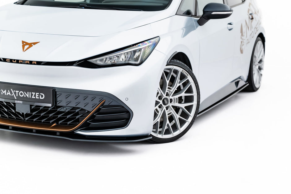 Street Pro Frontläpp för Cupra Born Mk1