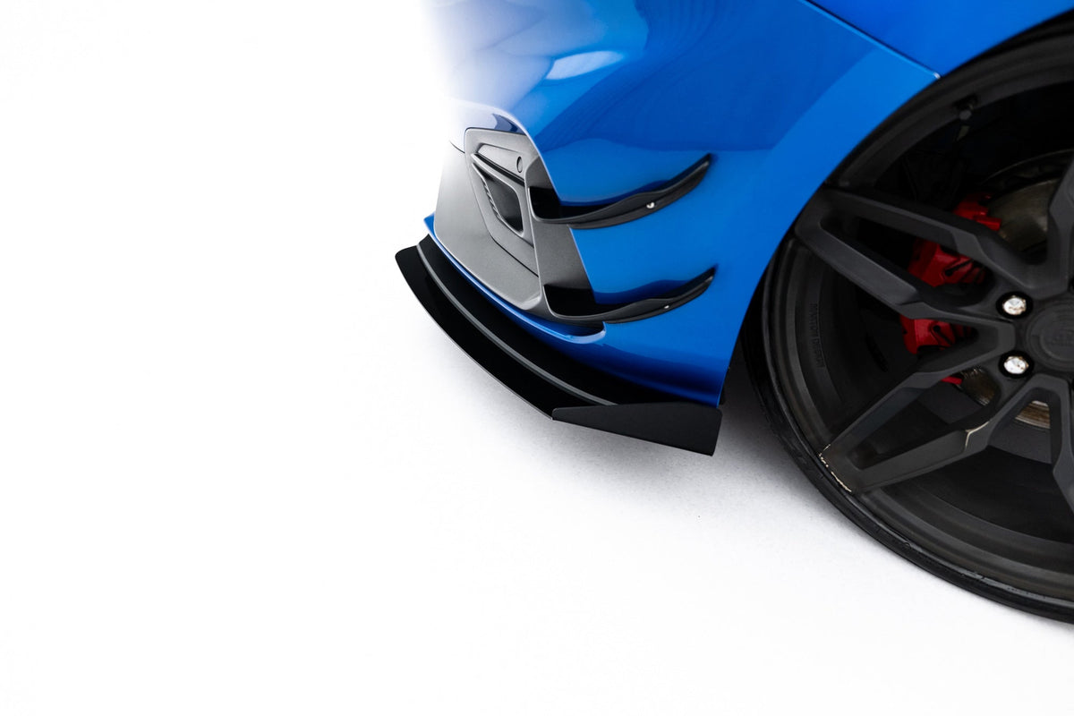 Street Pro Frontläpp + Flaps för Ford Focus ST / ST-Line Mk4