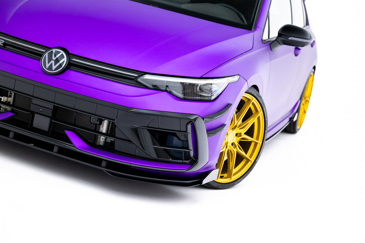 Street Pro Frontläpp + Flaps för Volkswagen Golf R Hatchback Mk8 Facelift