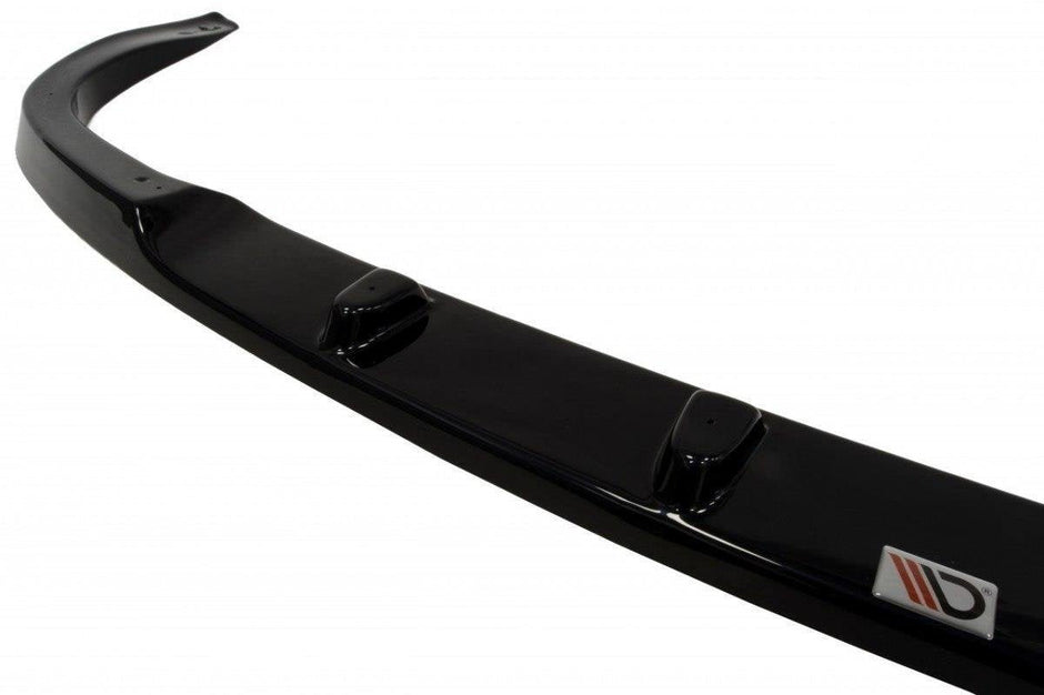 Frontläpp för Subaru Impreza GT