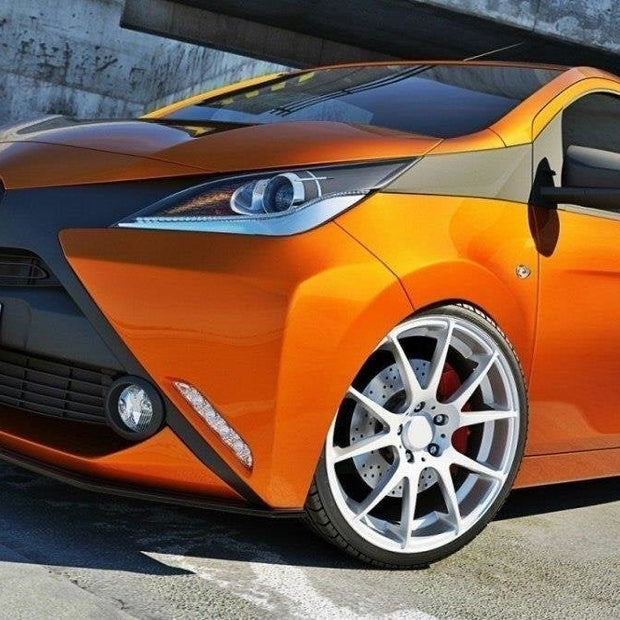 Frontläpp för Toyota AYGO Mk2