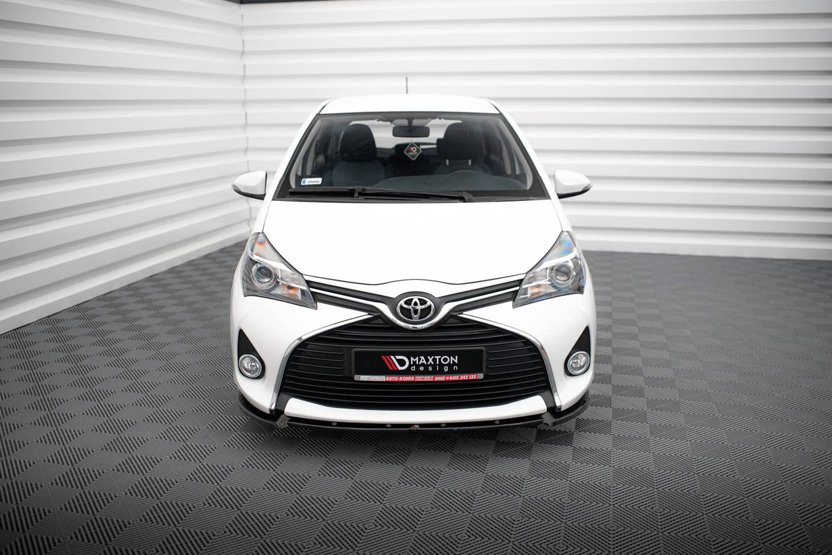 Frontläpp för Toyota Yaris Mk3 Facelift