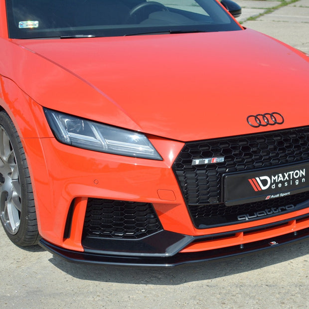 Frontläpp V.1 för Audi TT RS 8S