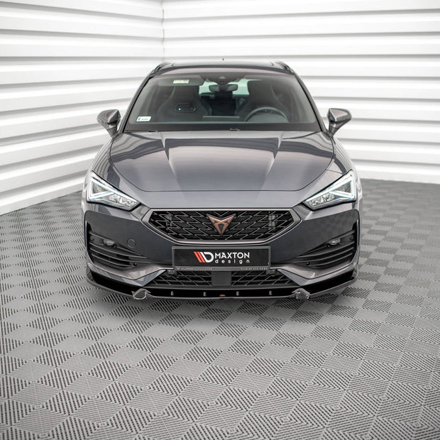 Frontläpp V.1 för Cupra Leon Mk1