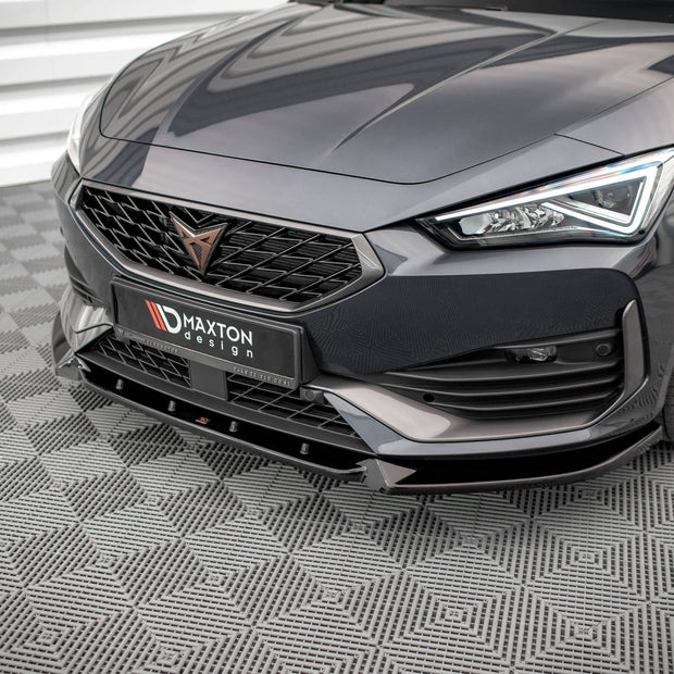 Frontläpp V.1 för Cupra Leon Mk1