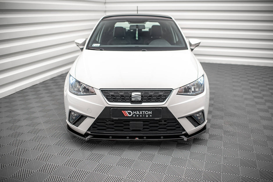 Frontläpp V.1 för Seat Ibiza FR/ Standard Mk5