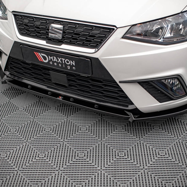 Frontläpp V.1 för Seat Ibiza FR/ Standard Mk5