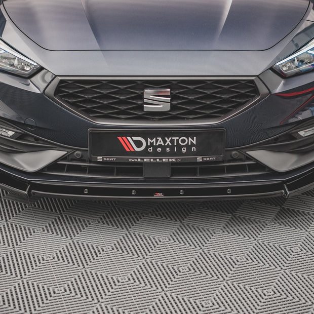 Frontläpp V.1 för Seat Leon FR Mk4