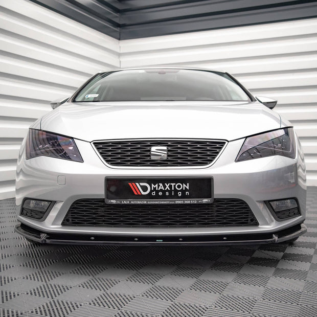 Frontläpp V.1 för Seat Leon Mk3
