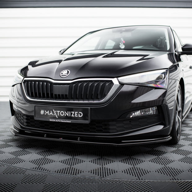 Frontläpp V.1 för Skoda Scala