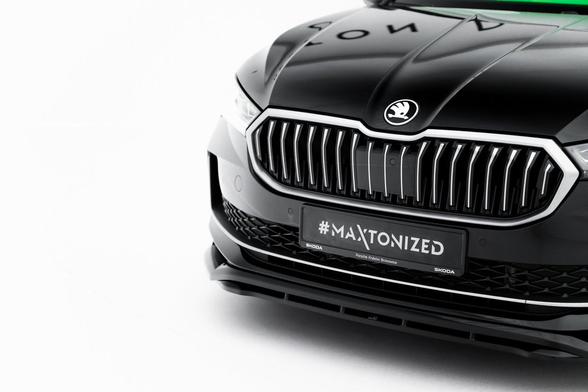 Frontläpp V.1 för Skoda Superb Mk4