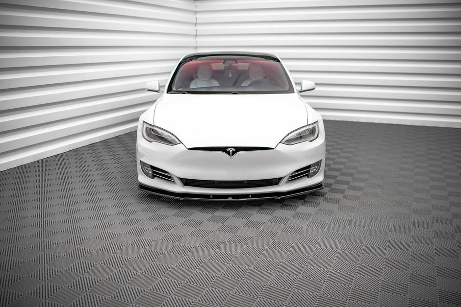 Frontläpp V.1 för Tesla Model S Facelift