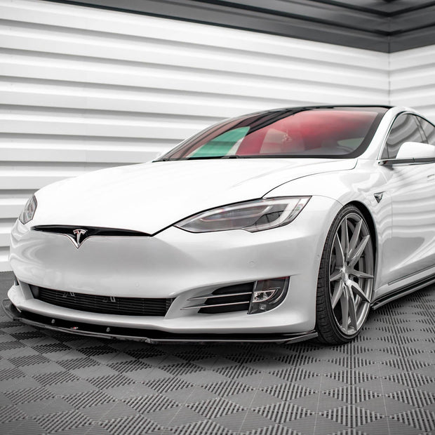 Frontläpp V.1 för Tesla Model S Facelift