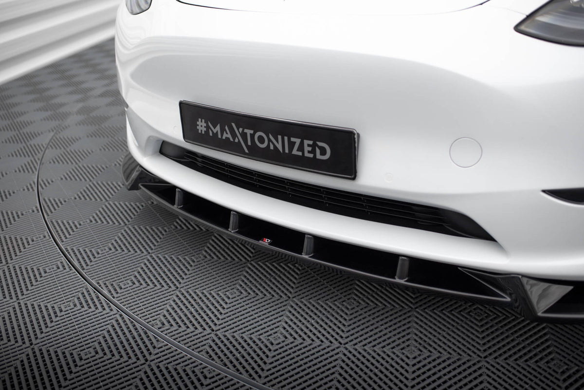 Frontläpp V.1 för Tesla Model Y