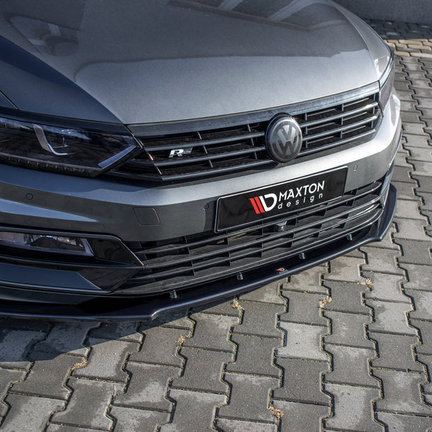 Frontläpp V.1 för Volkswagen Passat R-Line B8