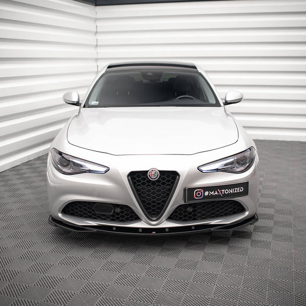 Frontläpp V.2 för Alfa Romeo Giulia Sport