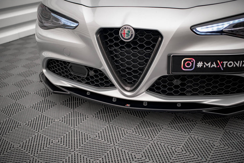 Frontläpp V.2 för Alfa Romeo Giulia Sport