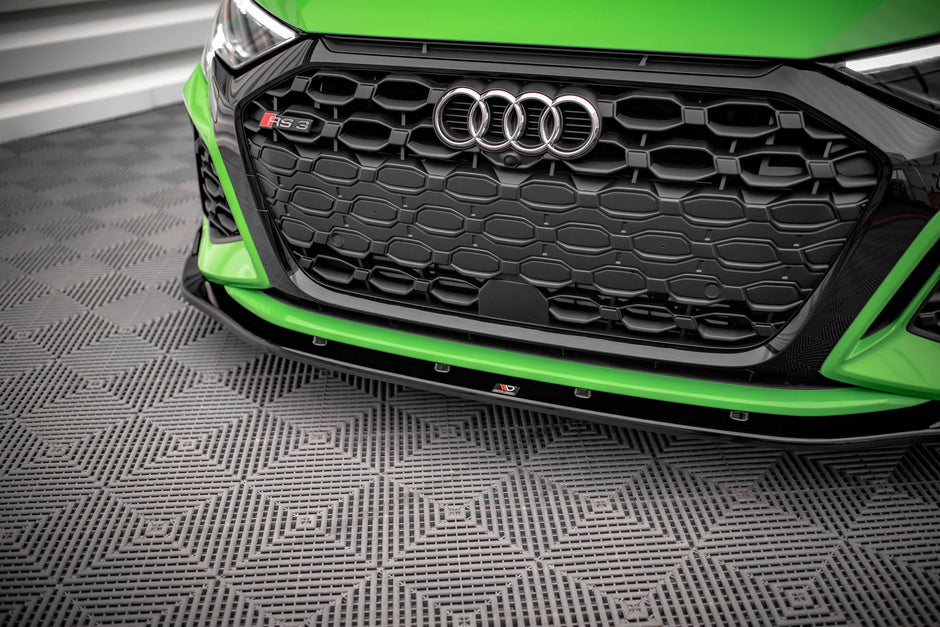 Frontläpp V.2 för Audi RS3 Sedan 8Y