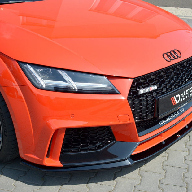 Frontläpp V.2 för Audi TT RS 8S