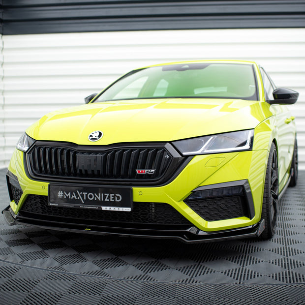 Frontläpp V.2 + Flaps för Skoda Octavia RS Mk4