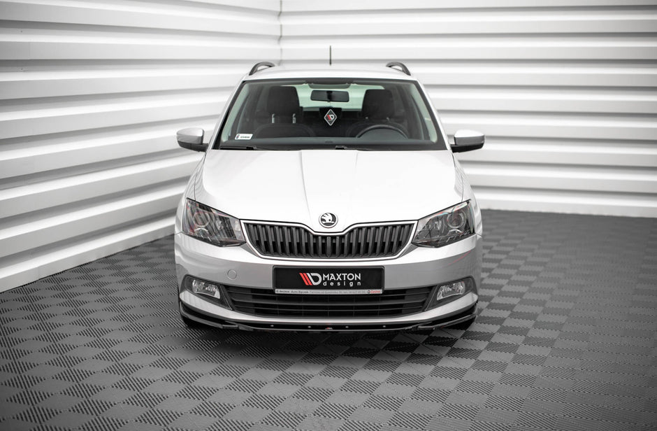 Frontläpp V.2 för Skoda Fabia Mk3