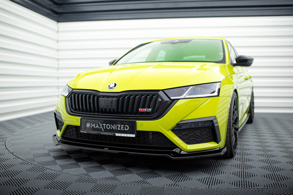 Frontläpp V.2 för Skoda Octavia RS Mk4