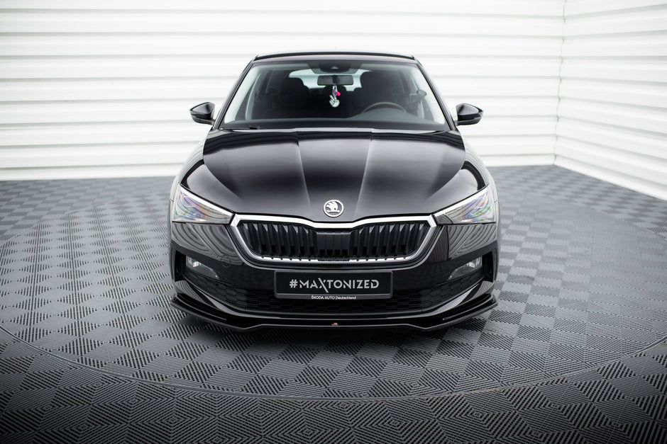 Frontläpp V.2 för Skoda Scala