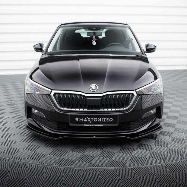 Frontläpp V.2 för Skoda Scala