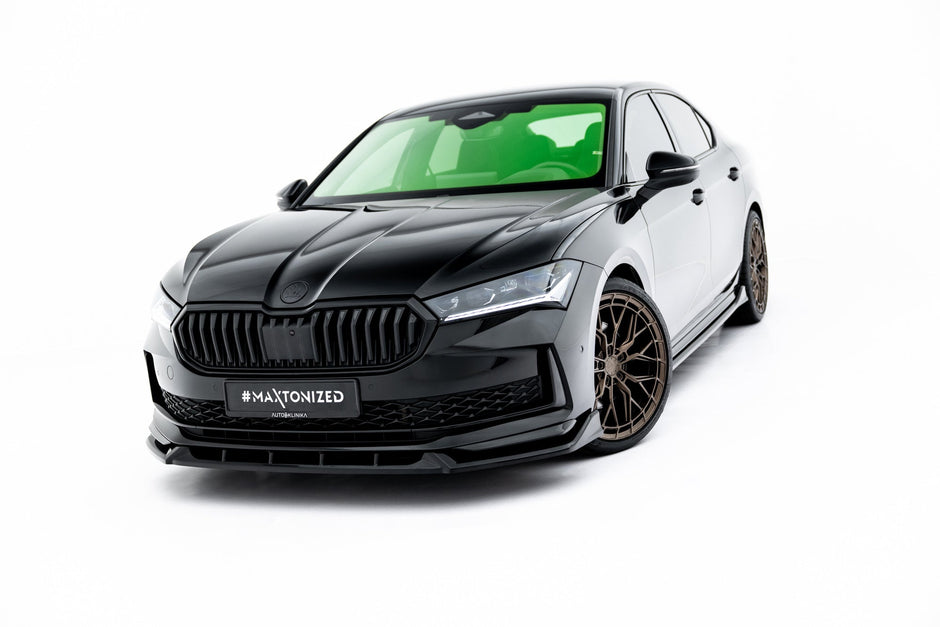 Frontläpp V.2 för Skoda Superb Sportline Mk4
