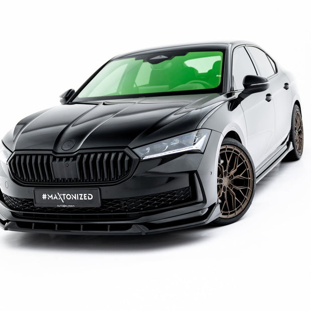 Frontläpp V.2 för Skoda Superb Sportline Mk4