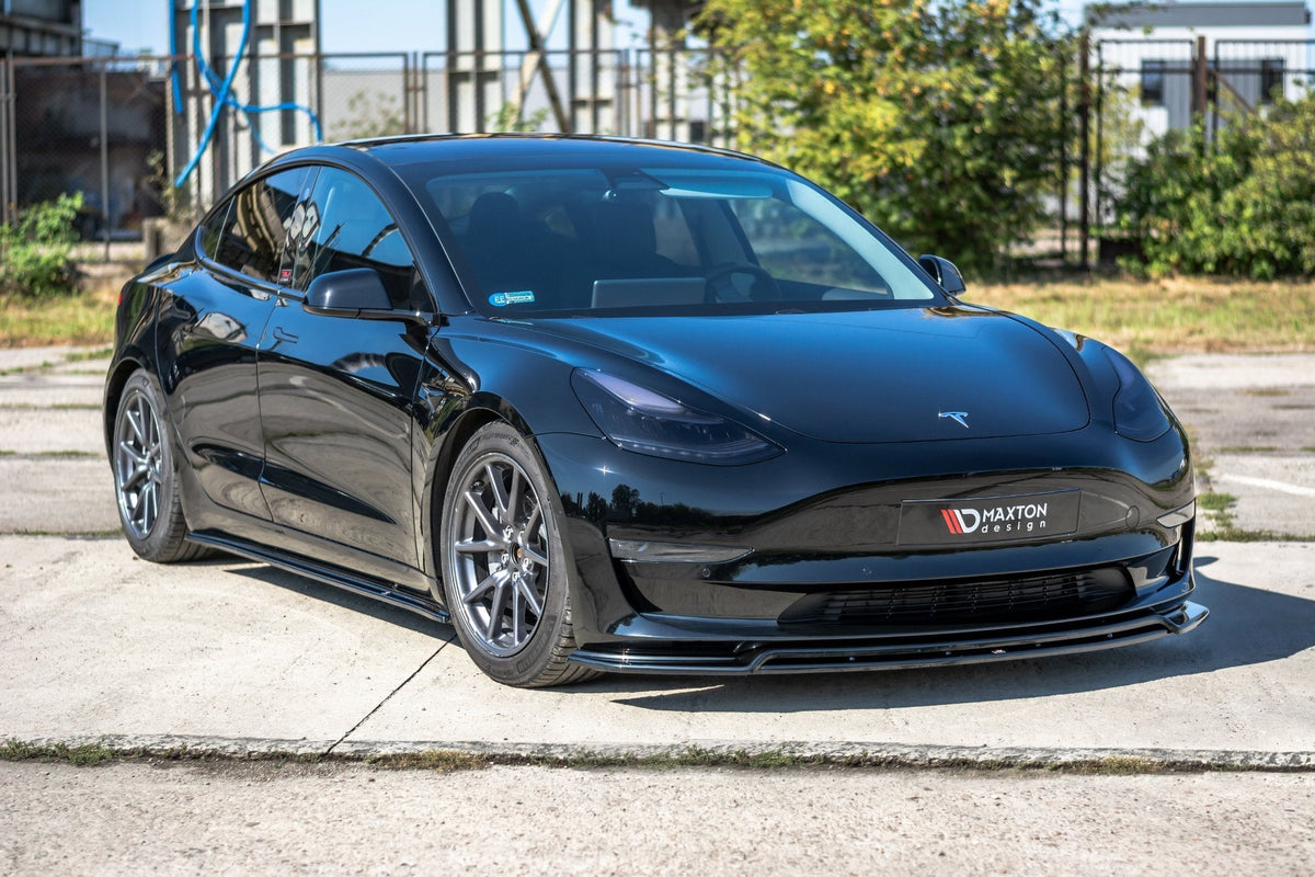 Frontläpp V.2 för Tesla Model 3