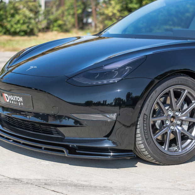 Frontläpp V.2 för Tesla Model 3