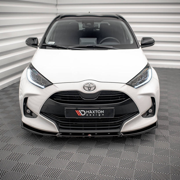 Frontläpp V.2 för Toyota Yaris Mk4
