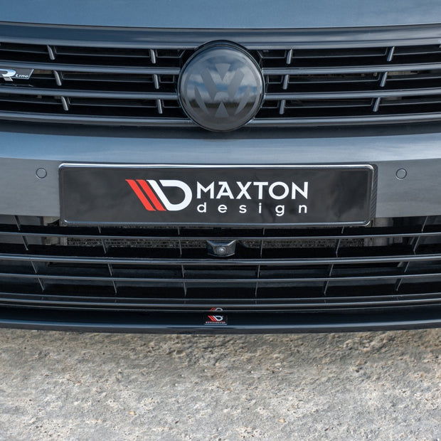 Frontläpp V.2 för Volkswagen Passat R-Line B8