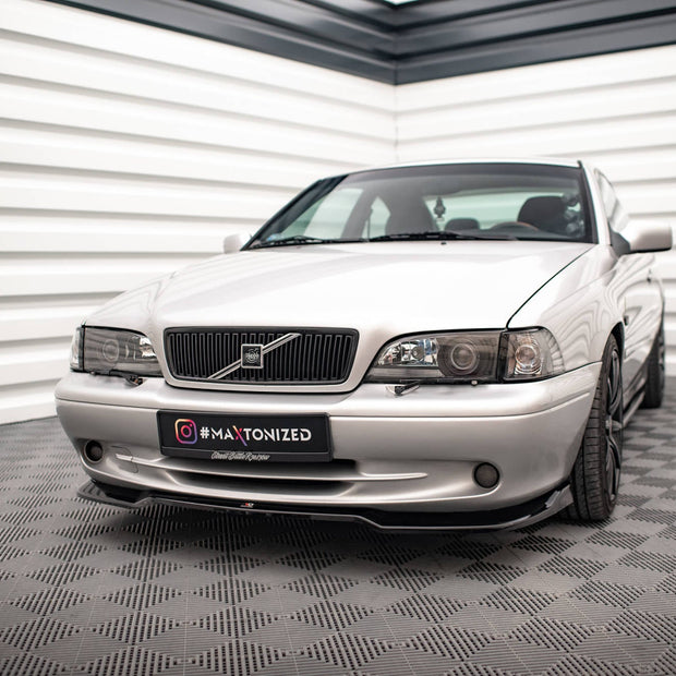 Frontläpp V.2 för Volvo C70 Mk1