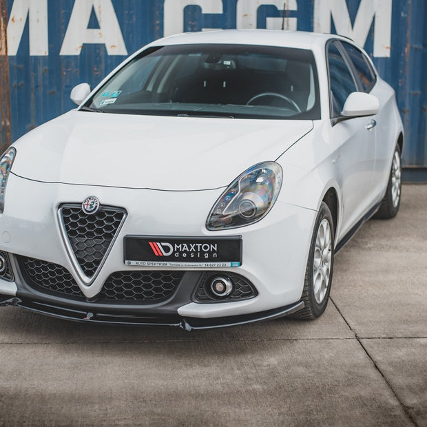 Frontläpp V.3 för Alfa Romeo Giulietta