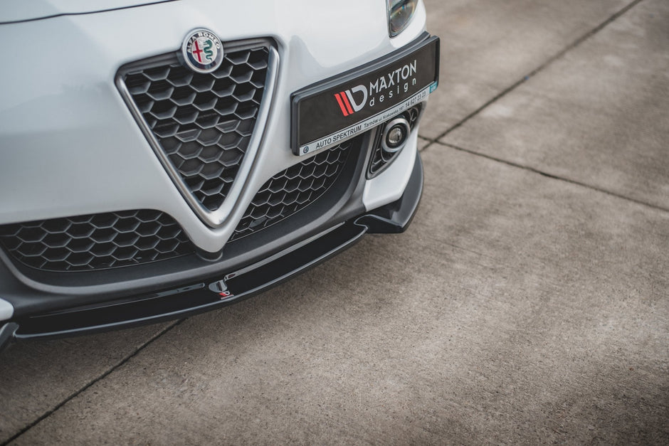 Frontläpp V.3 för Alfa Romeo Giulietta
